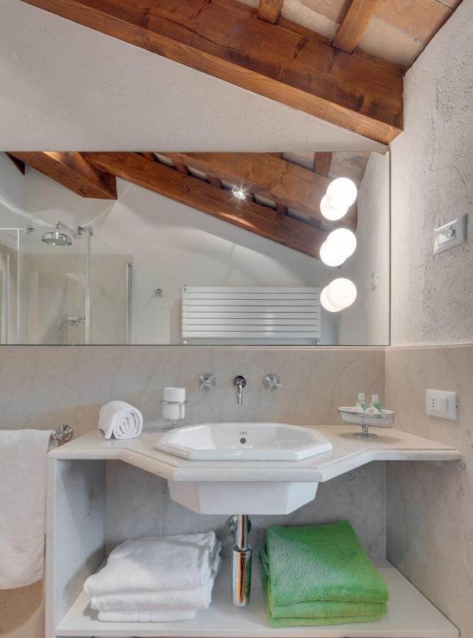 Rambaldi Apartments Casa Nr 5 Bardolino Bagian luar foto